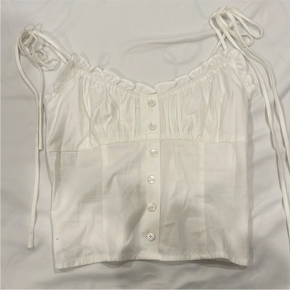 Reformation Tops - ISO help pls!